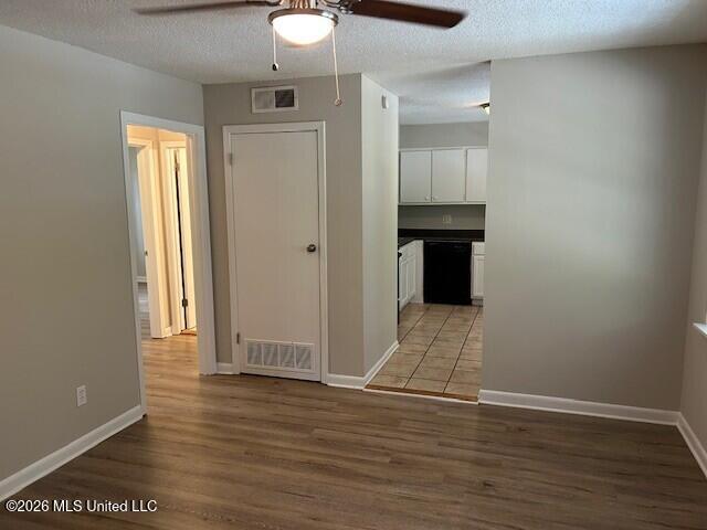 6795 Blocker Street, Unit 10 Olive Branch, MS 38654 - Photo 5 of 12 2