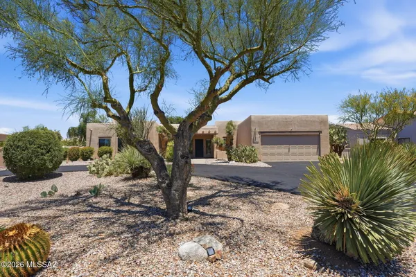 $685,000 | 1682 West Geranium Place, Oro Valley, AZ 85737