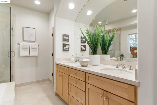 $1,200,000 | 50 Pine Hills Court, Oakland, CA 94611