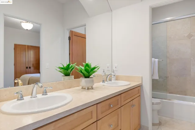 $1,200,000 | 50 Pine Hills Court, Oakland, CA 94611