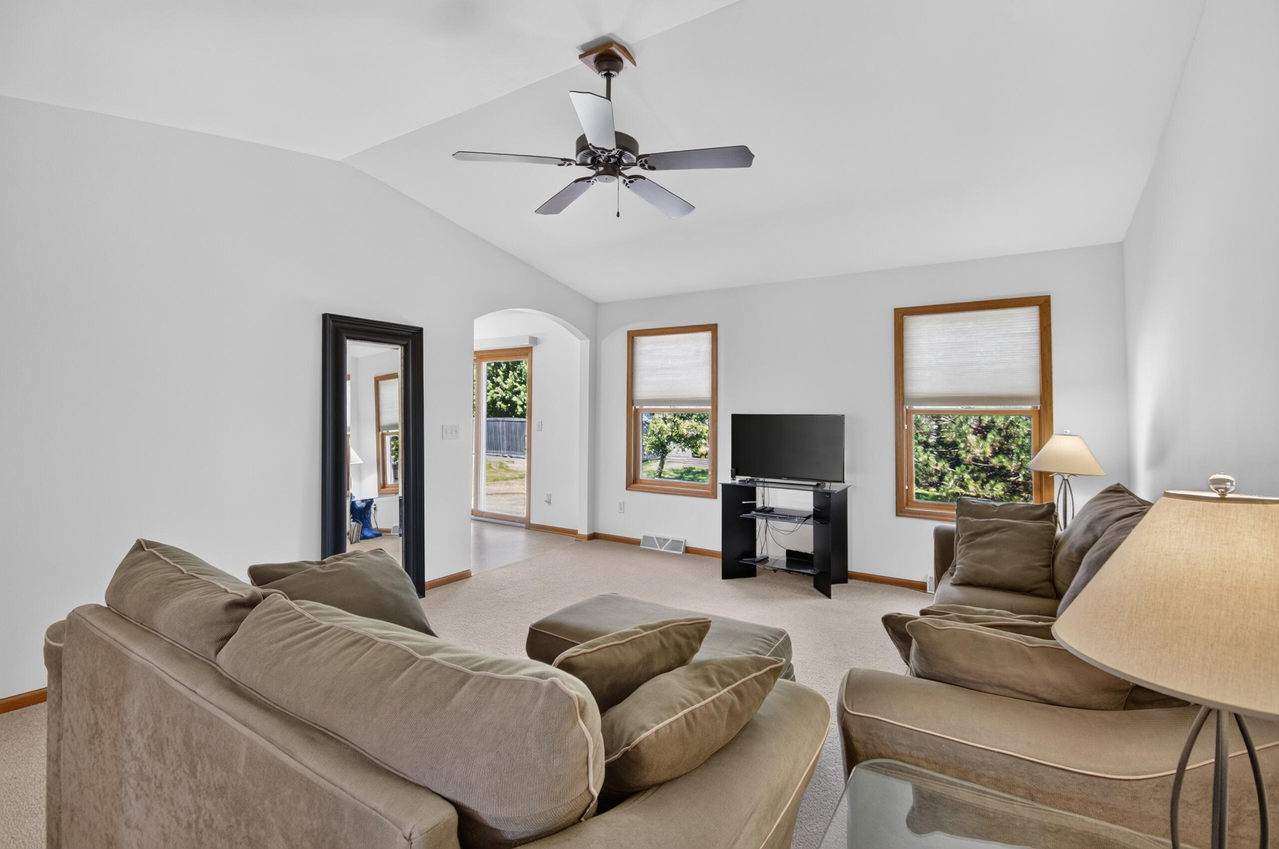 9300 63rd Street Kenosha, WI 53142 - Photo 7 of 24 IMG_4723