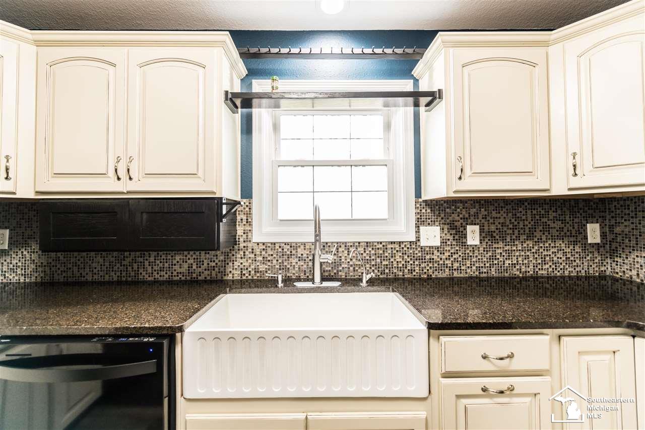 15524 Rutherford Boulevard Monroe, MI 48161 - Photo 20 of 37 50070258-19.JPG
