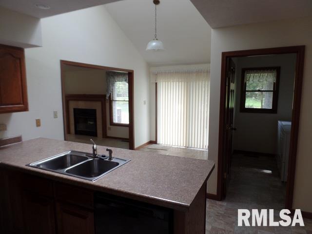 1809 Calico Road Marion, IL 62959 - Photo 11 of 17