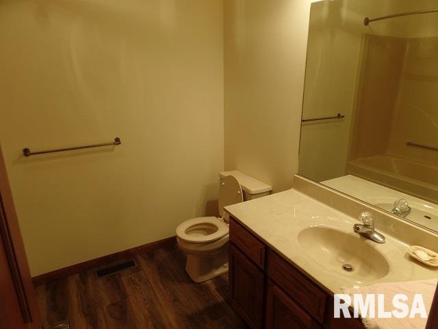 1809 Calico Road Marion, IL 62959 - Photo 13 of 17