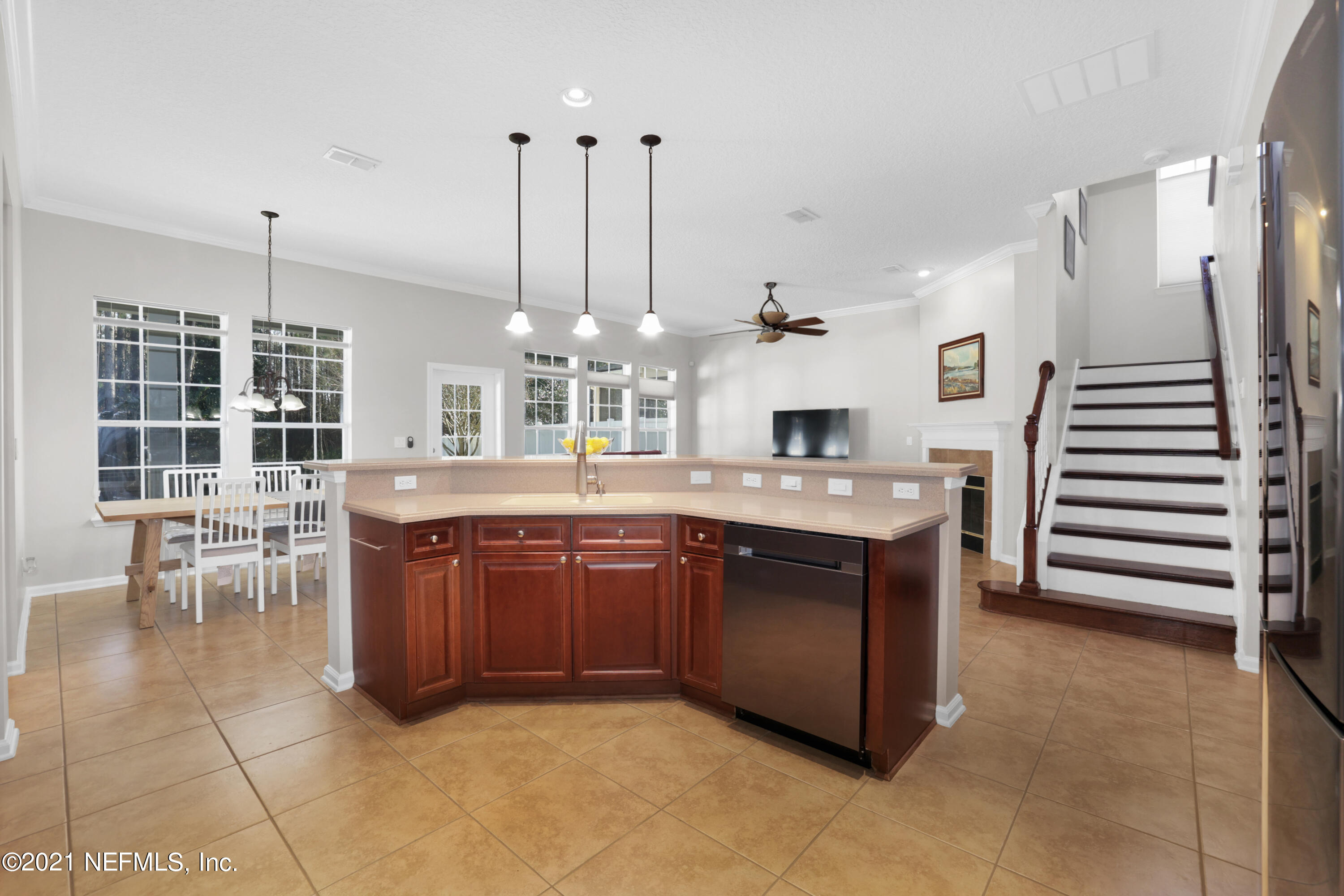 6286 Battlegate Road Jacksonville, FL 32258 - Photo 13 of 32 Large Island w Breakfast Bar!