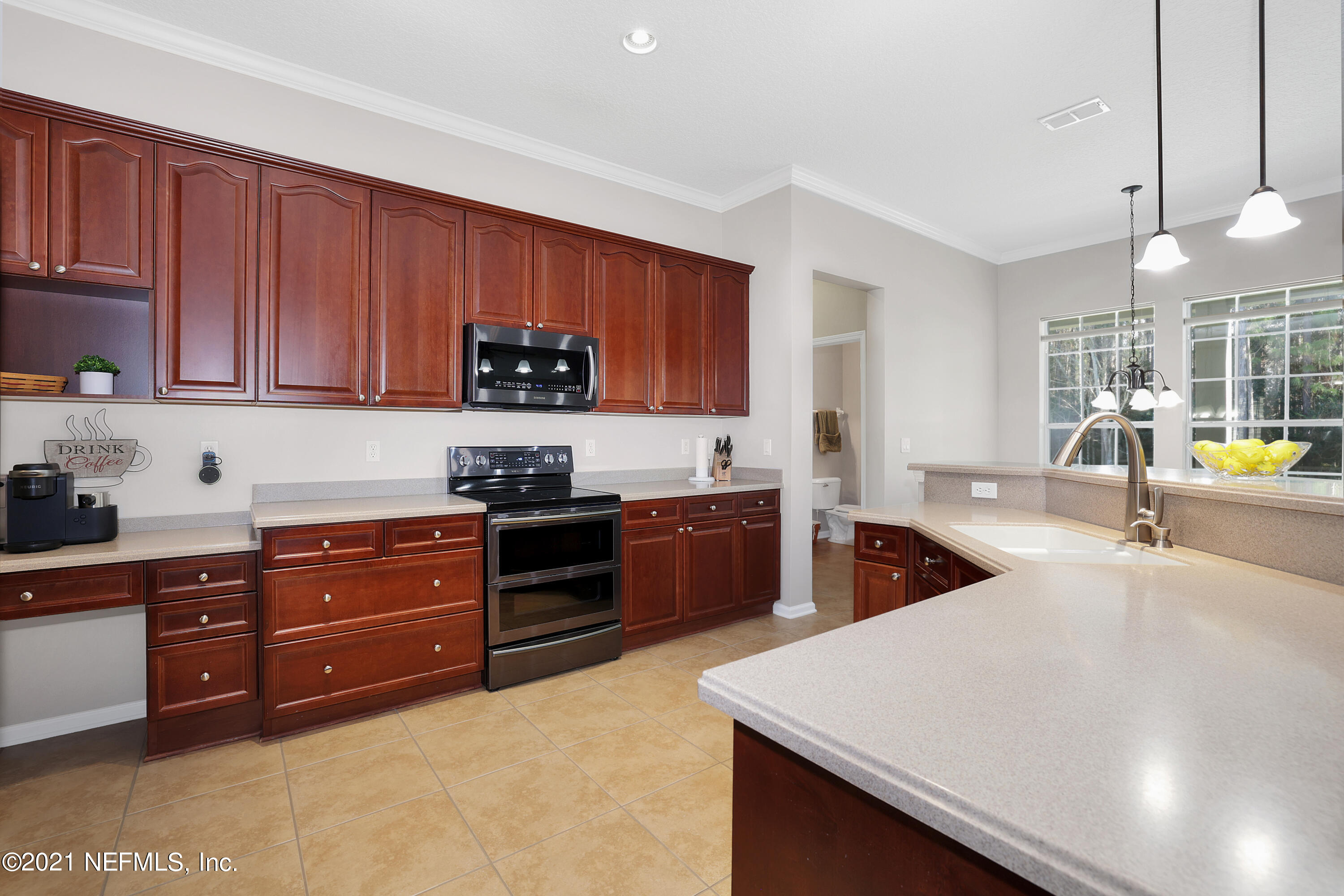 6286 Battlegate Road Jacksonville, FL 32258 - Photo 14 of 32 Cherry Cabinets w Pull Out Drawers!