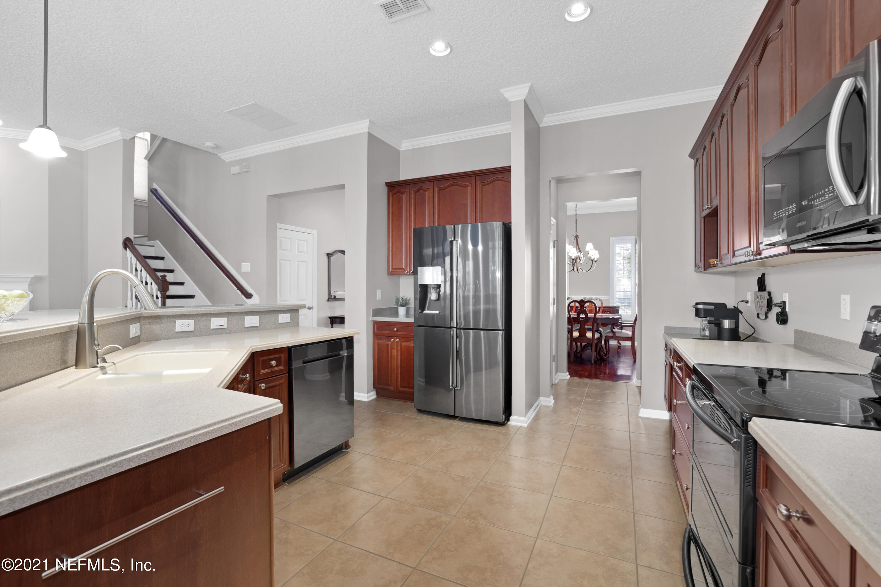 6286 Battlegate Road Jacksonville, FL 32258 - Photo 3 of 32 STAINLESS Appliances-FRIDGE INCLUDED!