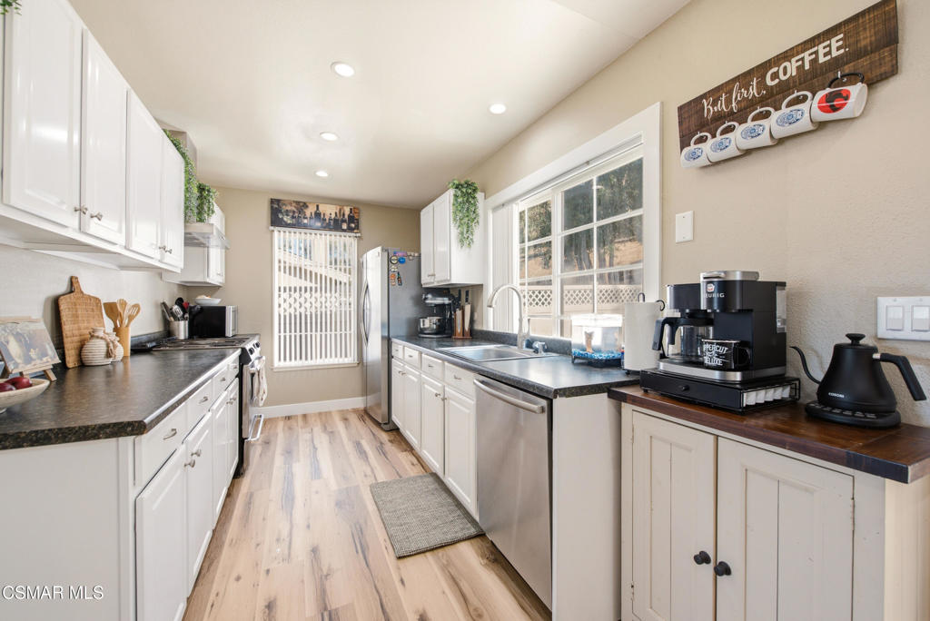 6395 Keystone Street Simi Valley, CA 93063 - Photo 14 of 38