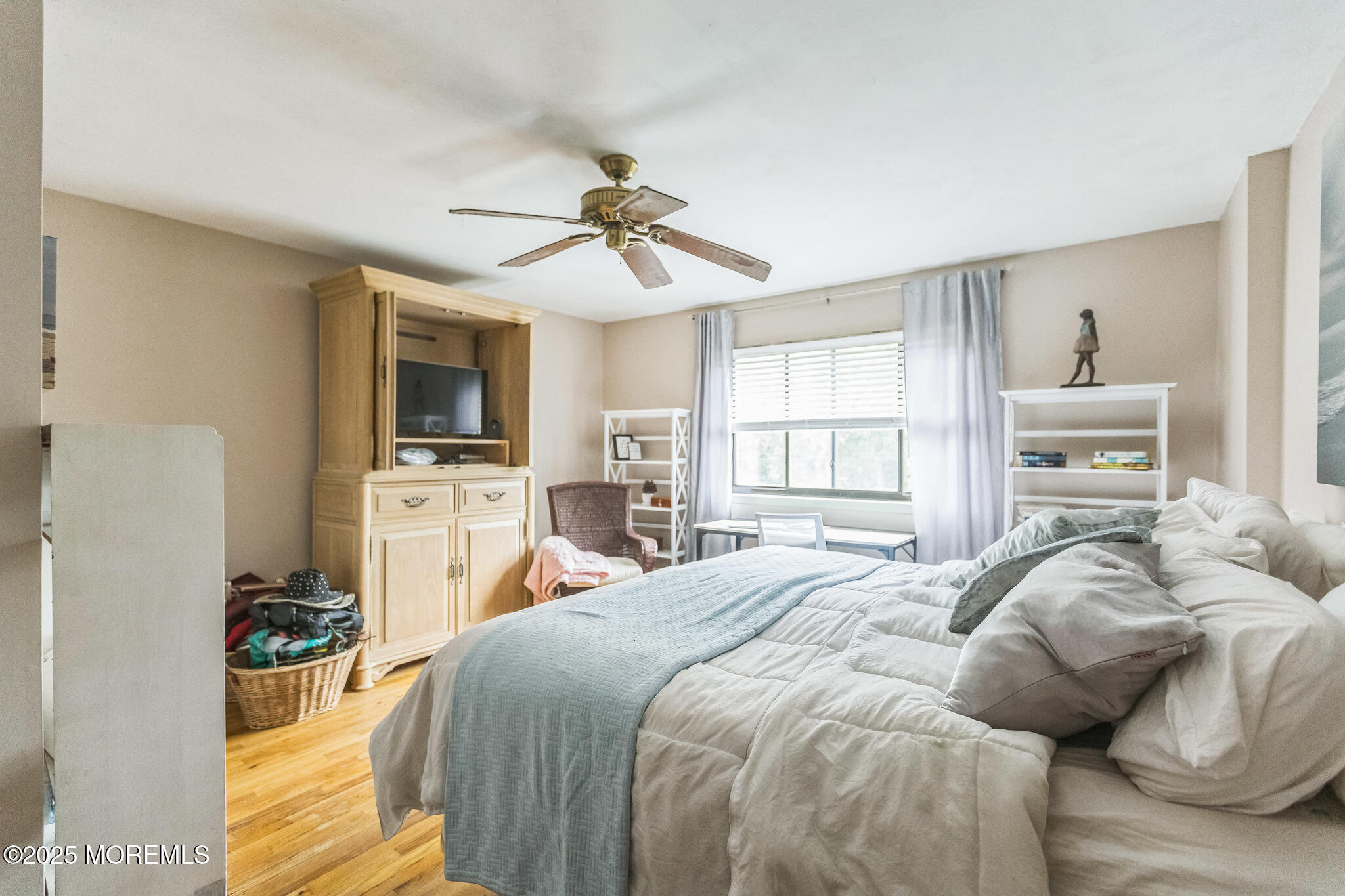 321 Spring Street, Unit 8 Red Bank, NJ 07701 - Photo 10 of 15 10_321_Spring_St_8_Red_Bank_NJ_07701_USA