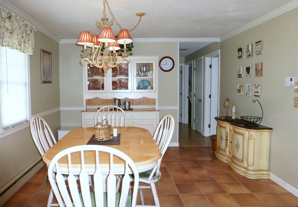 32 Sawmill Road Springfield, MA 01118 - Photo 9 of 14