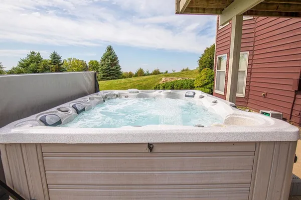 $695,000 | 1 Eagle Lane, Galena, IL 61036