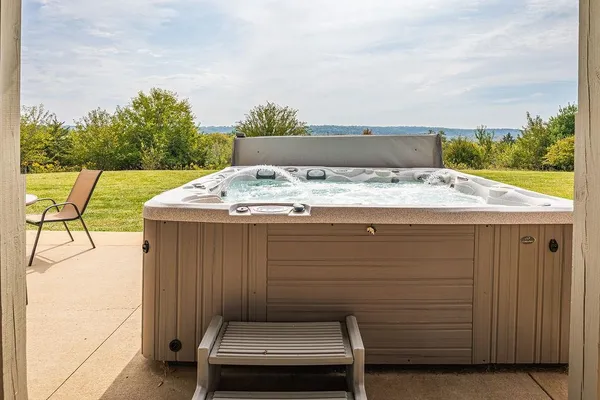 $695,000 | 1 Eagle Lane, Galena, IL 61036