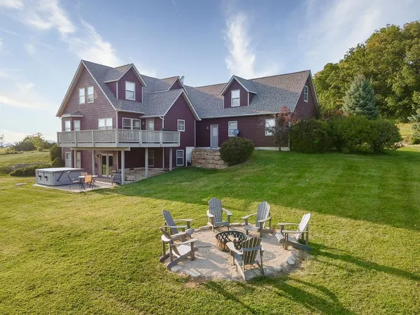 $695,000 | 1 Eagle Lane, Galena, IL 61036