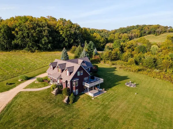 $695,000 | 1 Eagle Lane, Galena, IL 61036