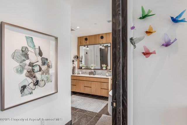 $5,975,000 | 45 Wood Road, Unit 401, Snowmass Village, CO 81615