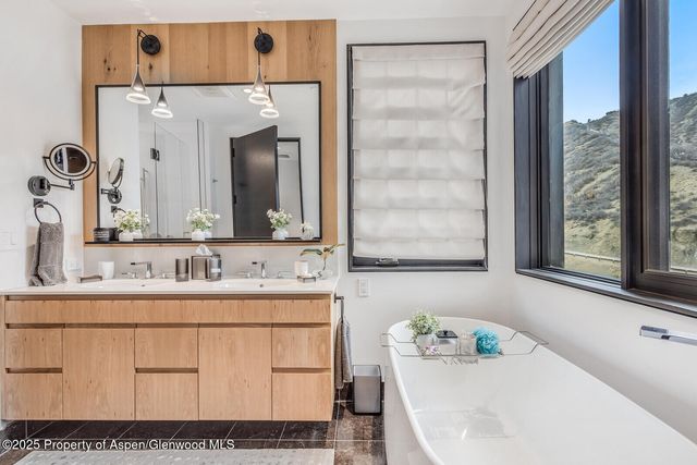 $5,975,000 | 45 Wood Road, Unit 401, Snowmass Village, CO 81615