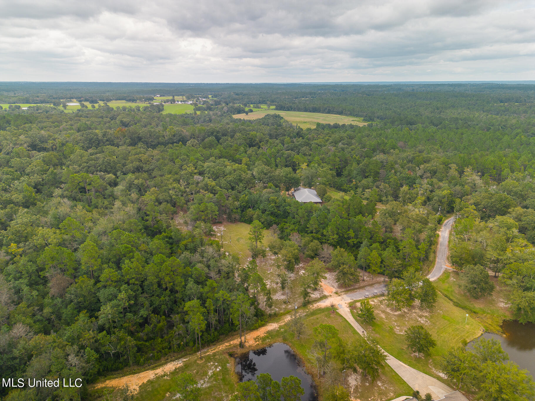129 Morrison Road Lucedale, MS 39452 - Photo 4 of 6 Morrison-52