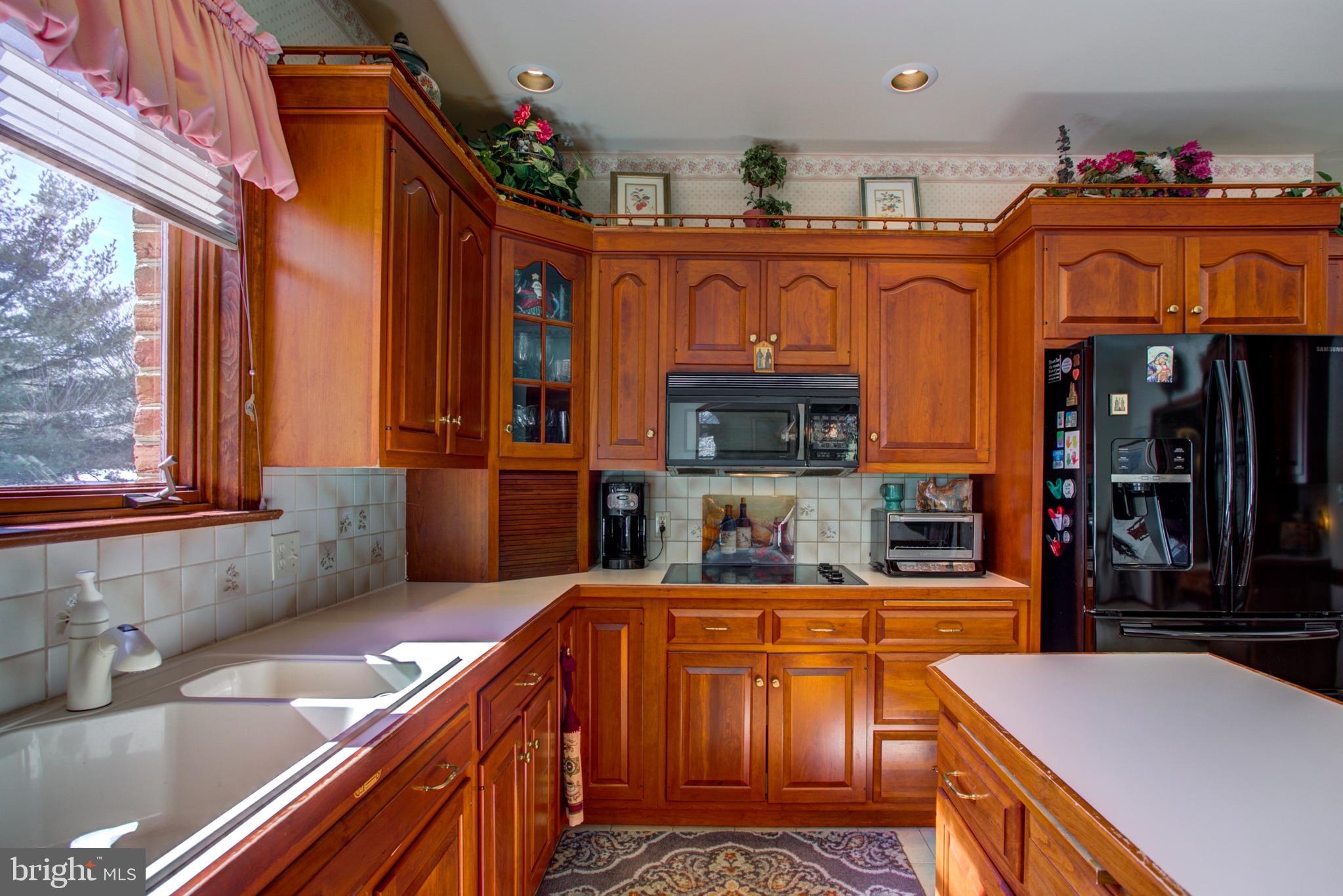 635 Randolph Drive Lititz, PA 17543 - Photo 14 of 50