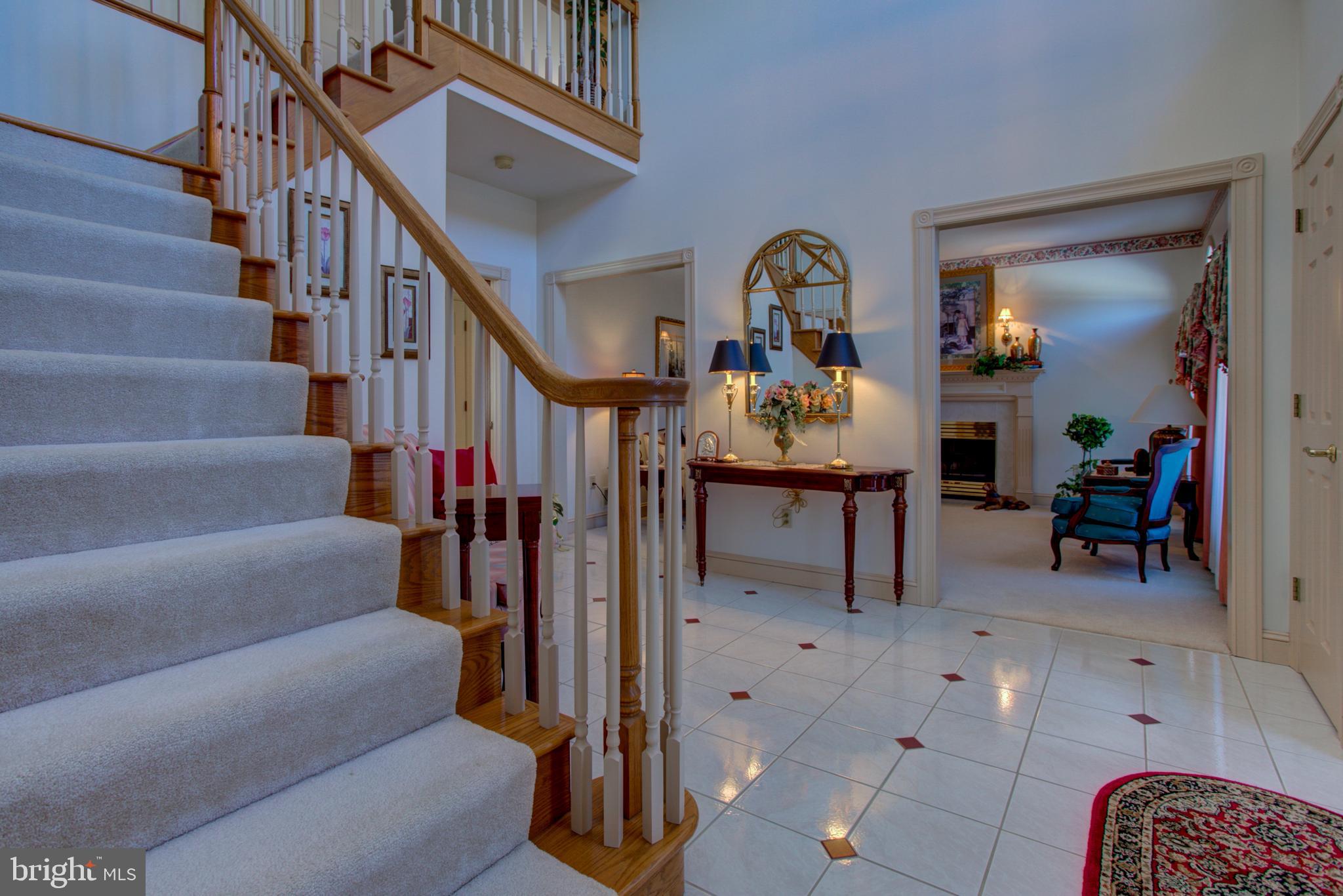 635 Randolph Drive Lititz, PA 17543 - Photo 4 of 50