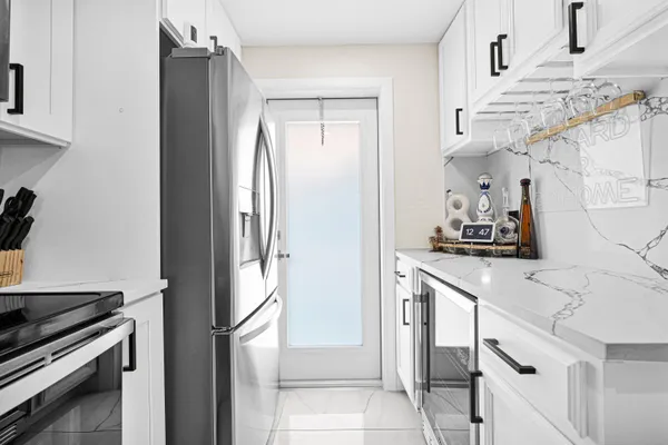 $2,700 | 400 Southeast 10th Street, Unit 105, Deerfield Beach, FL 33441