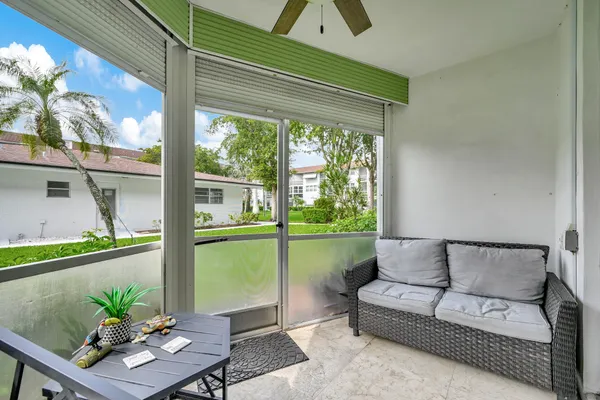 $2,700 | 400 Southeast 10th Street, Unit 105, Deerfield Beach, FL 33441