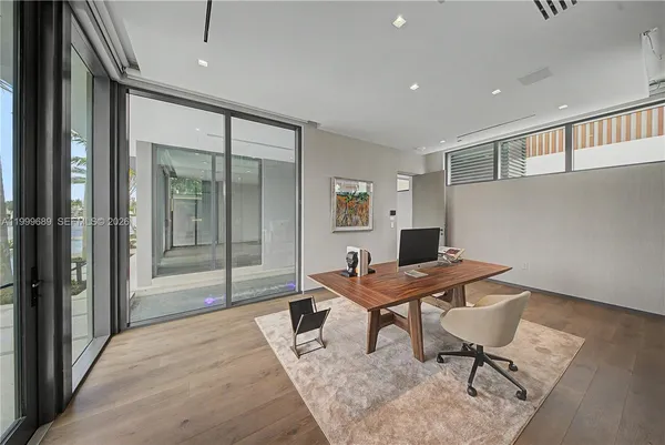 $32,500,000 | 1400 West Lake Drive, Fort Lauderdale, FL 33316