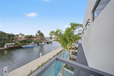 $32,500,000 | 1400 West Lake Drive, Fort Lauderdale, FL 33316