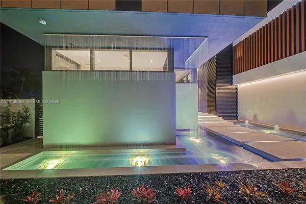 $32,500,000 | 1400 West Lake Drive, Fort Lauderdale, FL 33316
