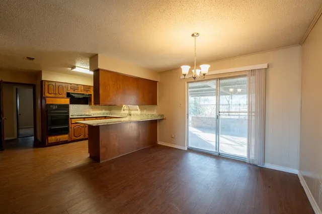 $1,850 | 309 Brookview Drive, DeSoto, TX 75115