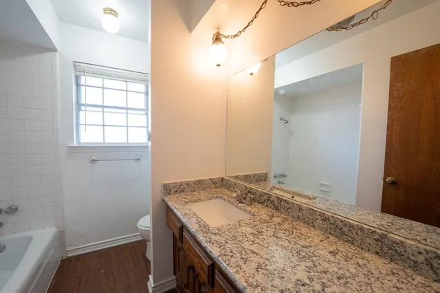 $1,850 | 309 Brookview Drive, DeSoto, TX 75115