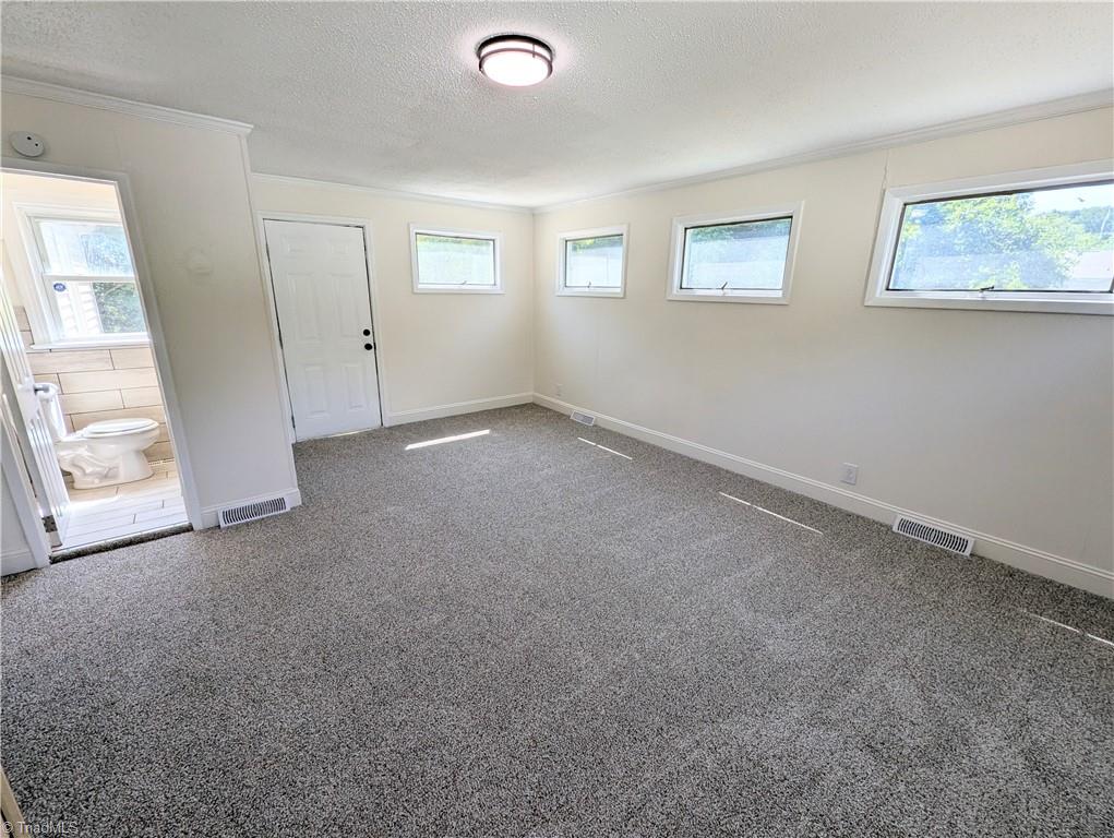 913 Denny Street High Point, NC 27262 - Photo 4 of 7