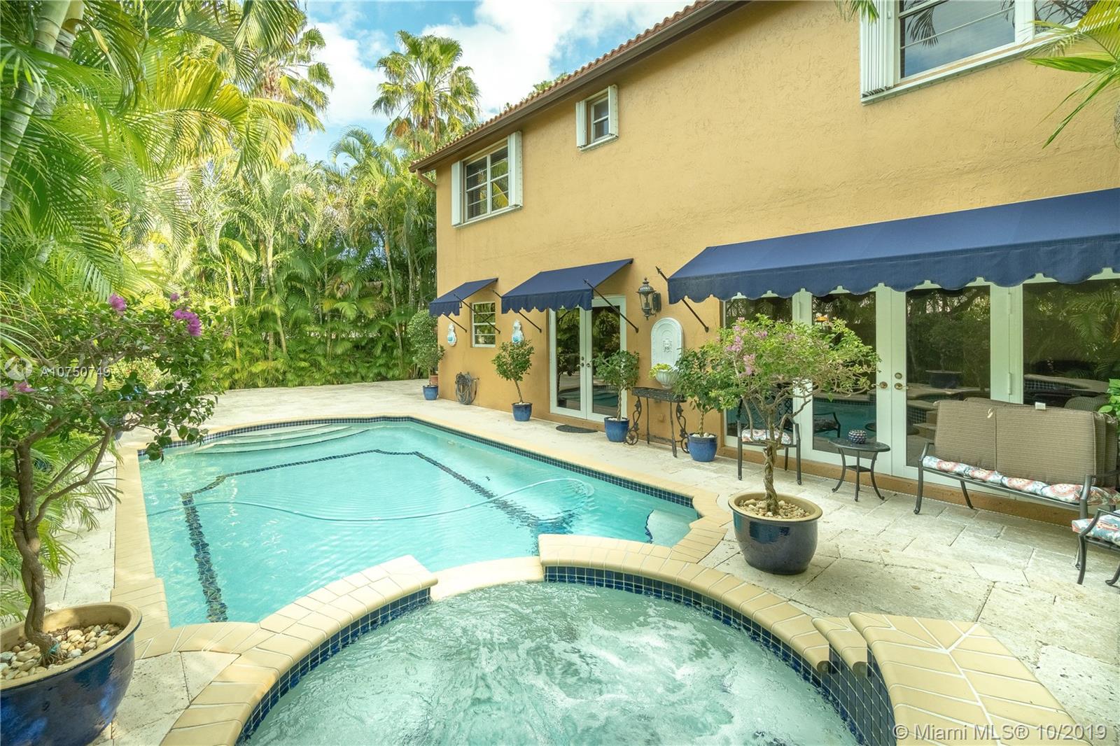 7949 Northwest 188th Terrace Hialeah, FL 33015 - Photo 2 of 22