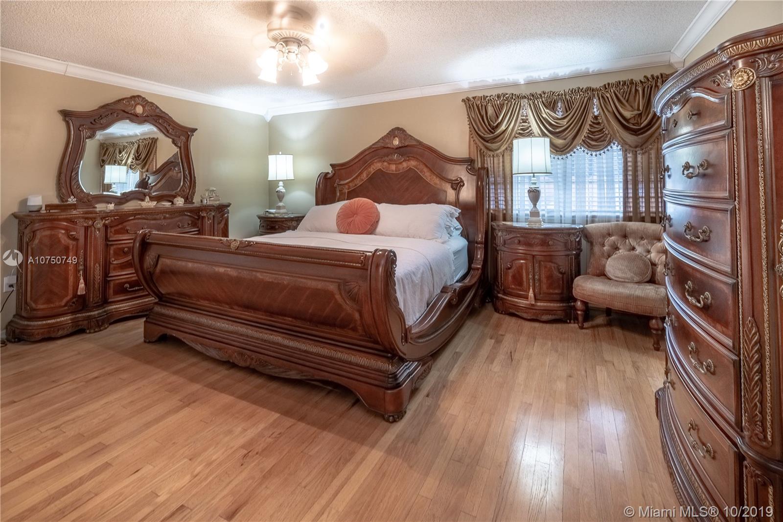 7949 Northwest 188th Terrace Hialeah, FL 33015 - Photo 12 of 22