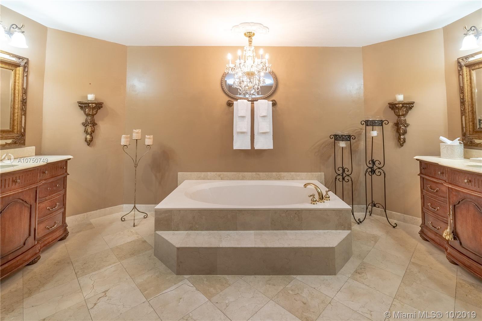 7949 Northwest 188th Terrace Hialeah, FL 33015 - Photo 13 of 22