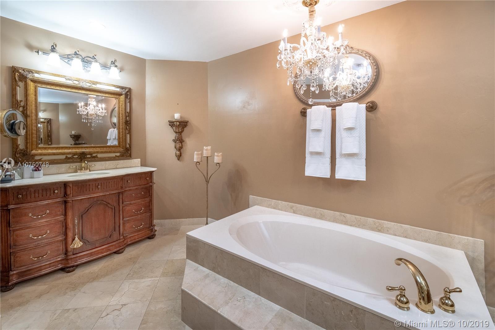 7949 Northwest 188th Terrace Hialeah, FL 33015 - Photo 14 of 22