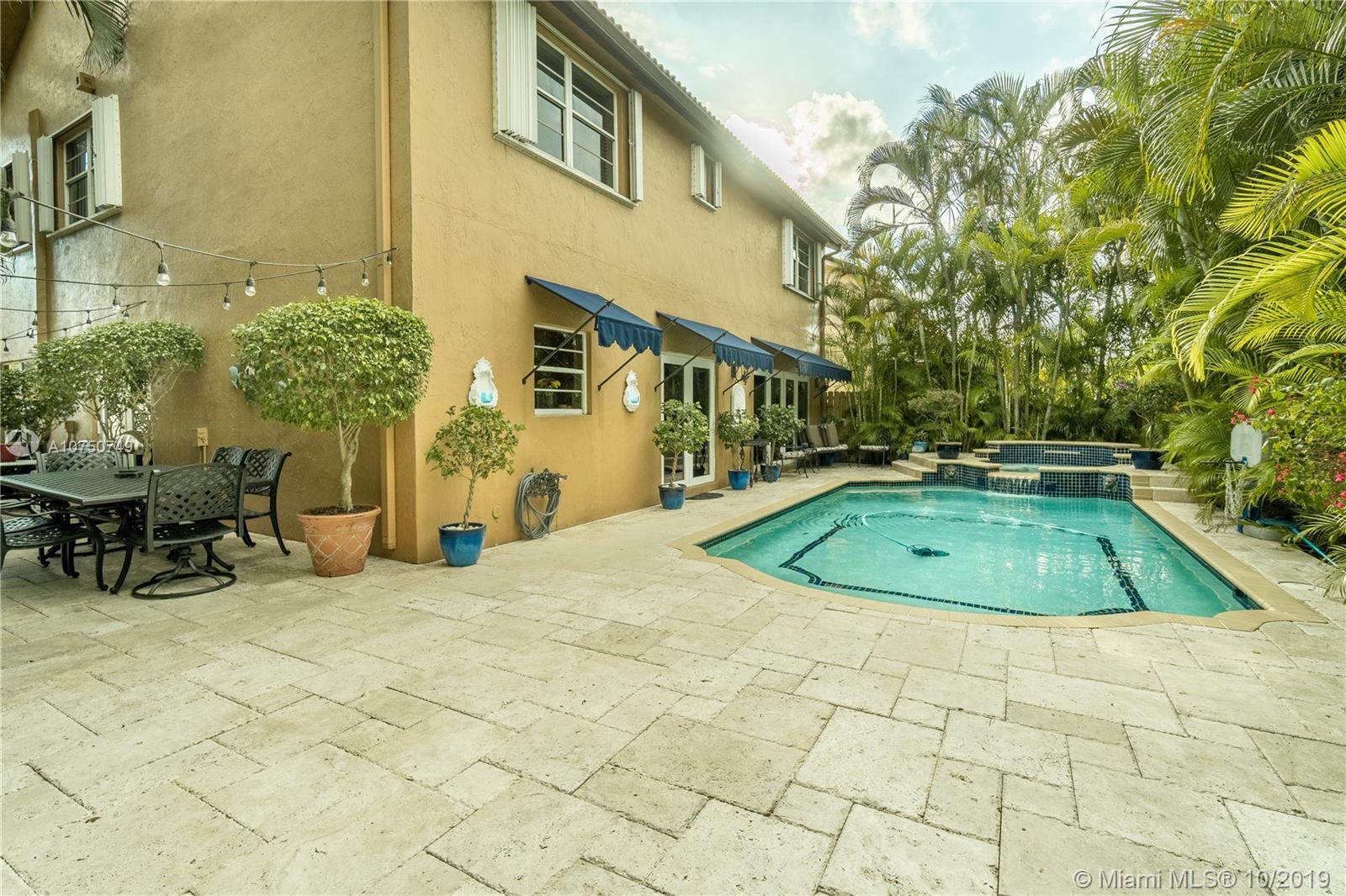 7949 Northwest 188th Terrace Hialeah, FL 33015 - Photo 20 of 22