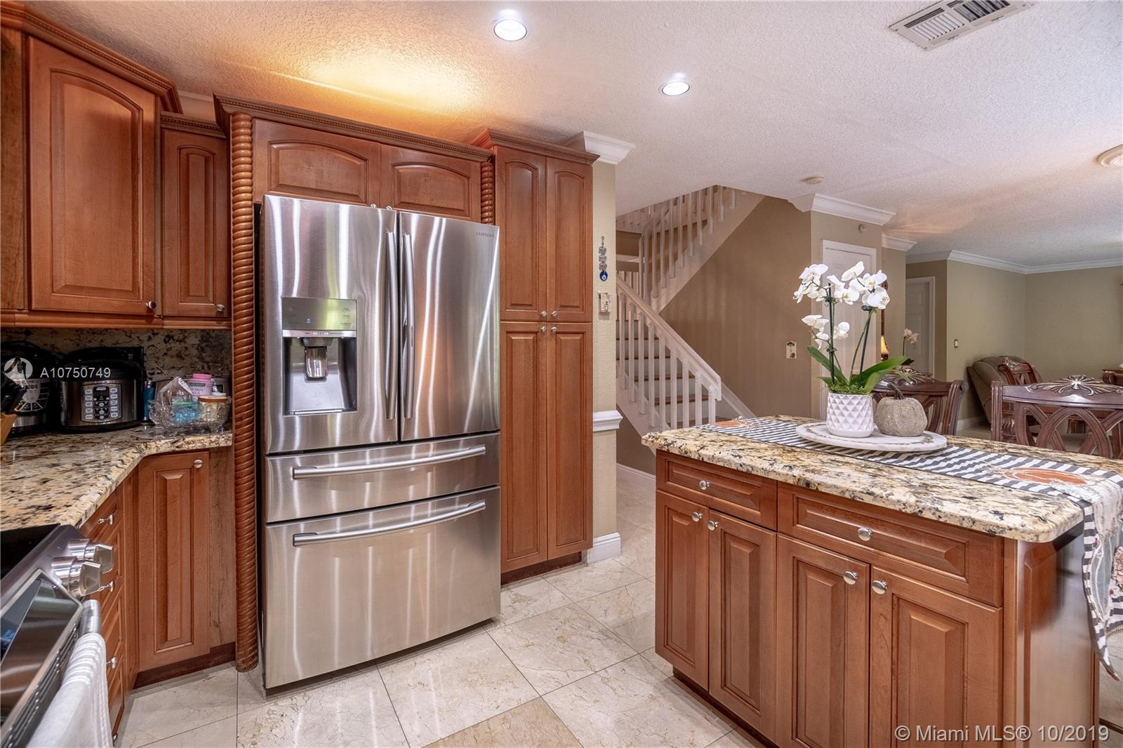 7949 Northwest 188th Terrace Hialeah, FL 33015 - Photo 6 of 22