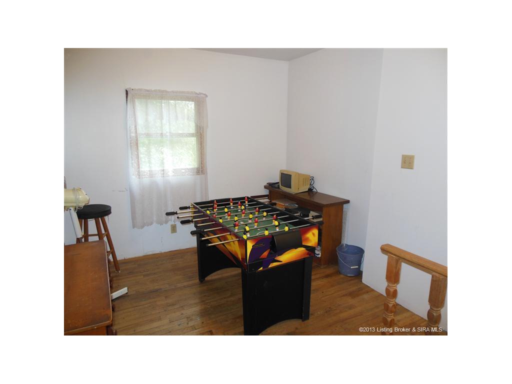 622 Mayfield Road Henryville, IN 47126 - Photo 13 of 19 Gallery Image 13