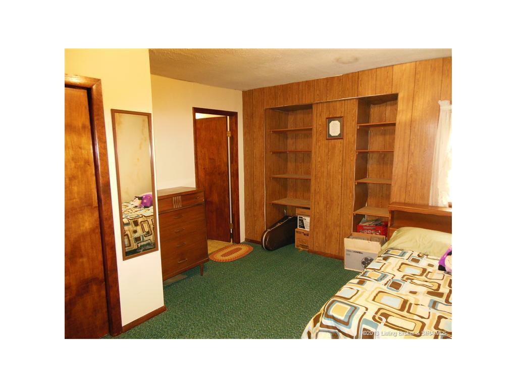 622 Mayfield Road Henryville, IN 47126 - Photo 10 of 19 Gallery Image 10