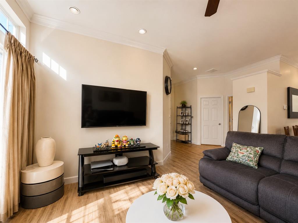 8708 Wellington Road Irving, TX 75063 - Photo 2 of 20