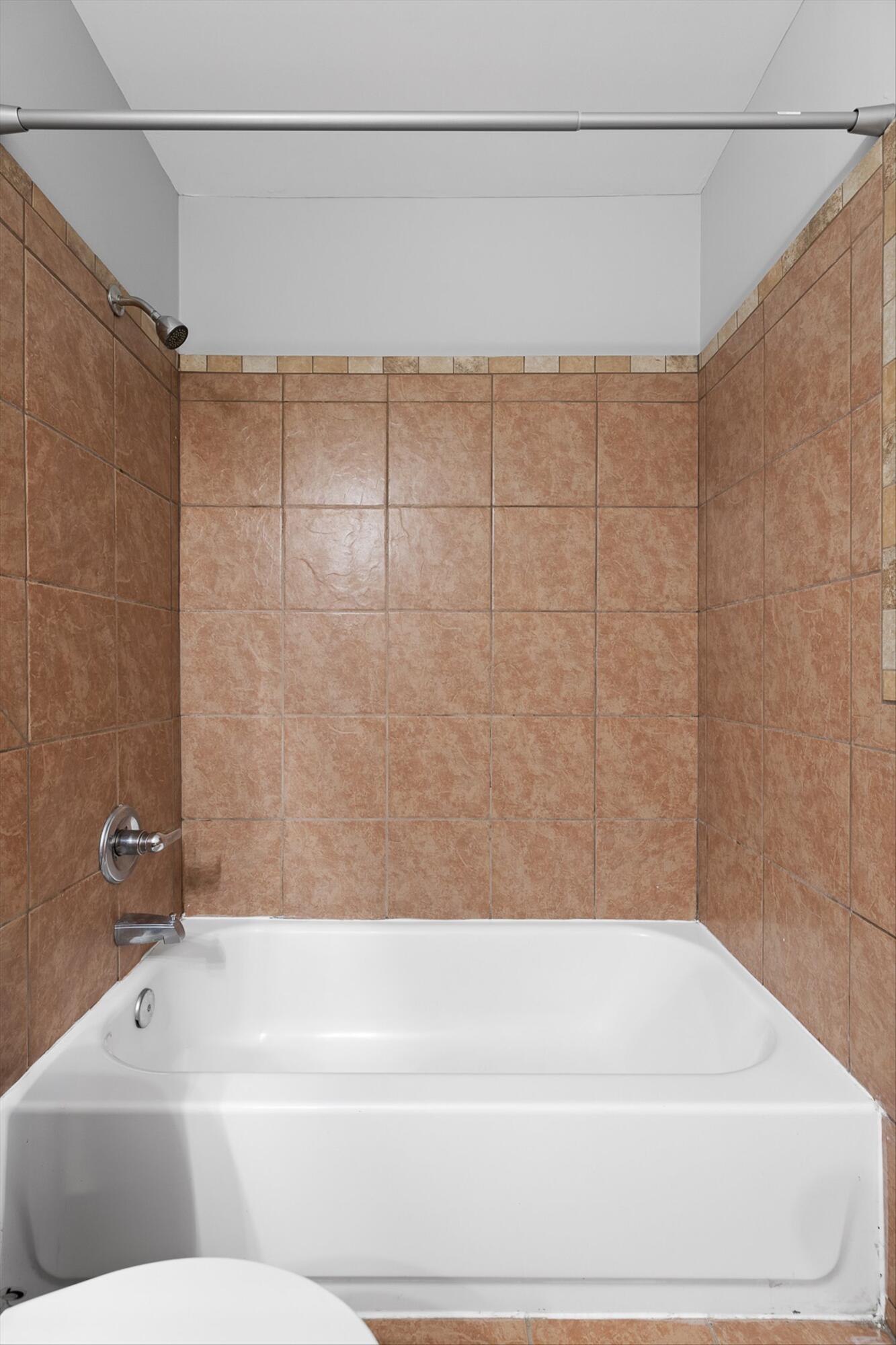 900 Mountain Creek Road, Unit I109 Chattanooga, TN 37405 - Photo 18 of 39 27-Mountain Creek -14