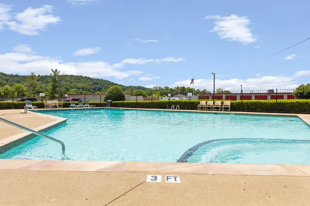 $157,000 | 900 Mountain Creek Road, Unit I109, Chattanooga, TN 37405