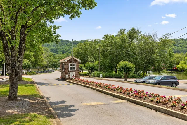 $157,000 | 900 Mountain Creek Road, Unit I109, Chattanooga, TN 37405