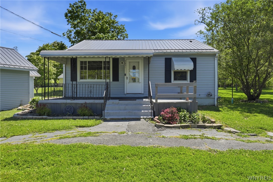 9851 Lake Shore Road Evans, NY 14006 - Photo 4 of 50