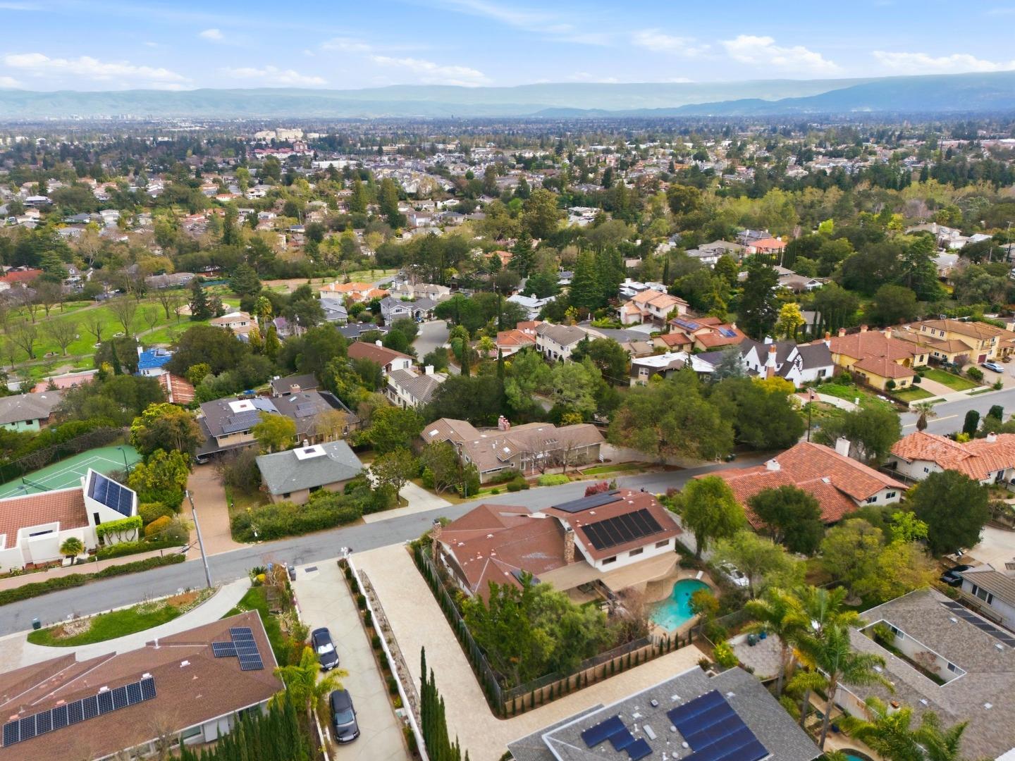 10140 Hillcrest Road Cupertino, CA 95014 - Photo 38 of 39