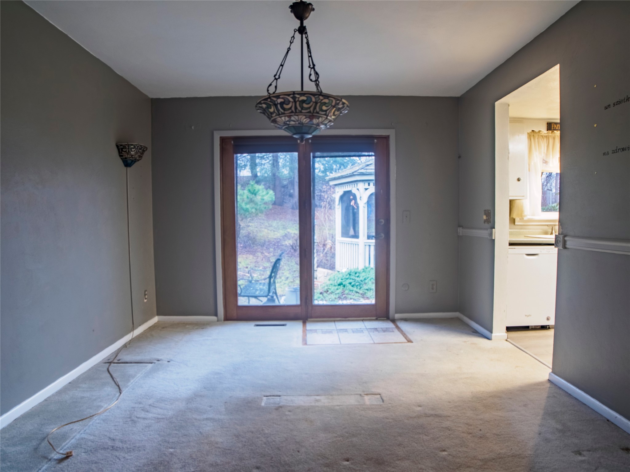 212 Warren Street Vestal, NY 13850 - Photo 5 of 21