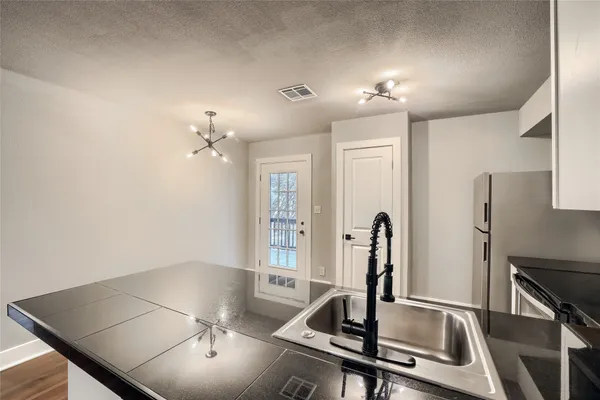 $1,545 | 5909 Lago Vista Way, Unit D, Lago Vista, TX 78645