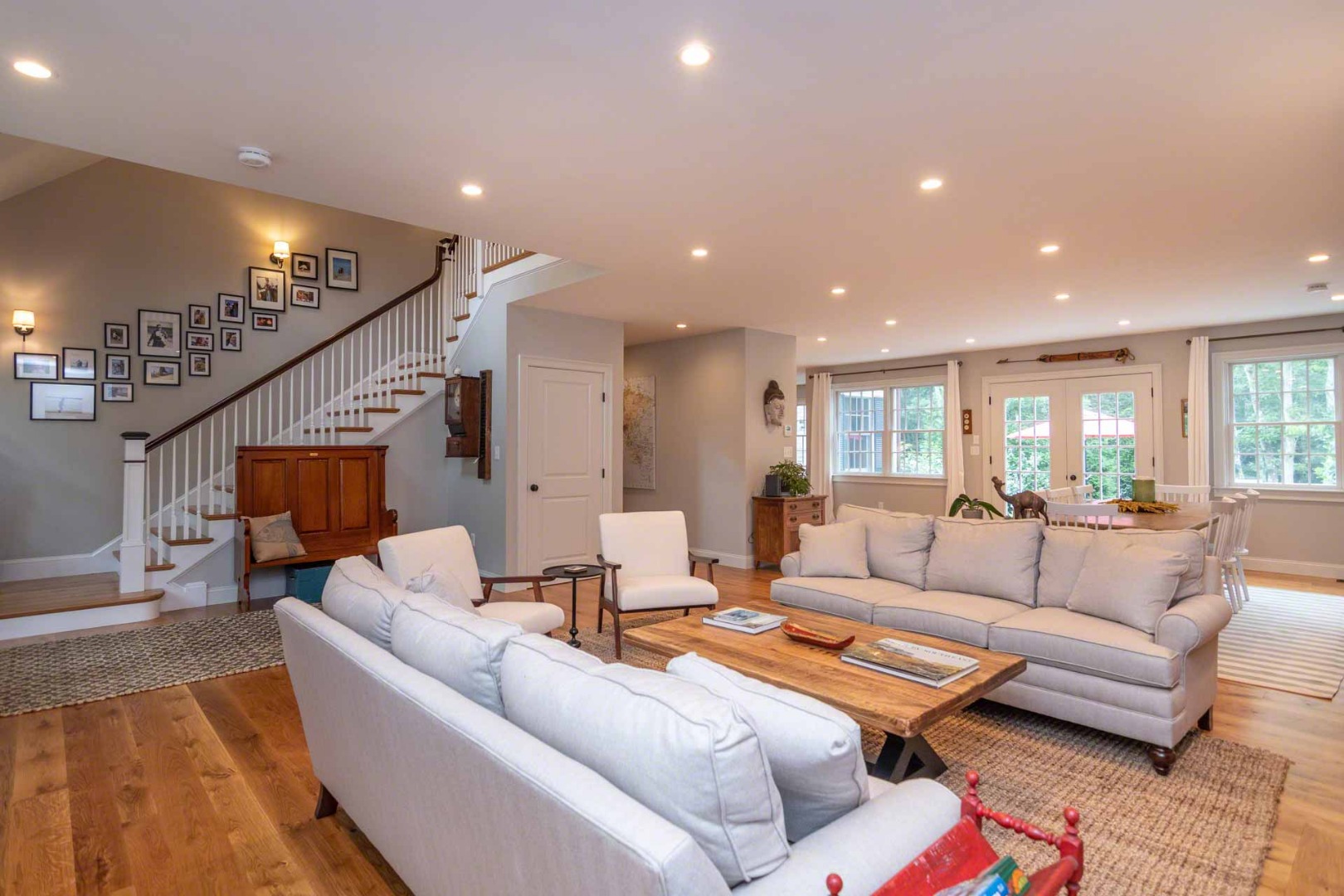 14 North Bog Road Edgartown, MA 02539 - Photo 8 of 46 a living room with furniture and a large mirror