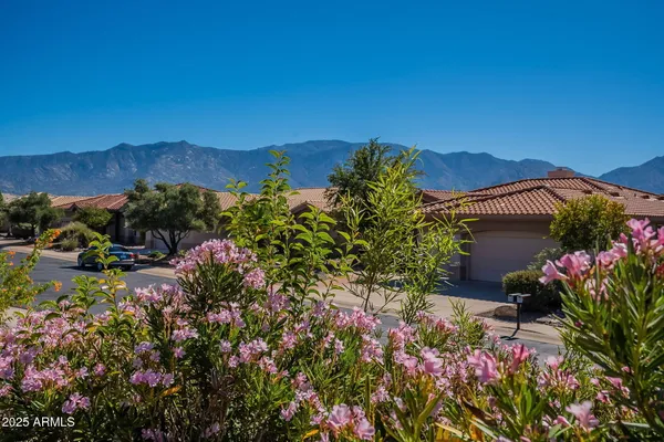 $470,000 | 14709 North Silver Hawk Drive, Oro Valley, AZ 85755