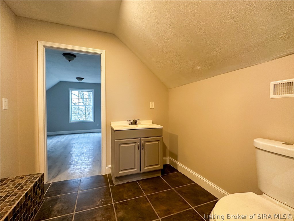 8039 Elizabeth New Middletown Road Southeast, Unit R Elizabeth, IN 47117 - Photo 24 of 34 Gallery Image 24